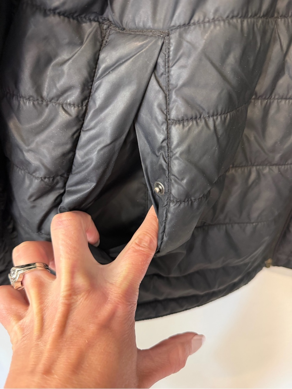 Carhartt Gilliam Rain Defender Men’s Black Quilted Puffer Jacket - Picture 9 of 13